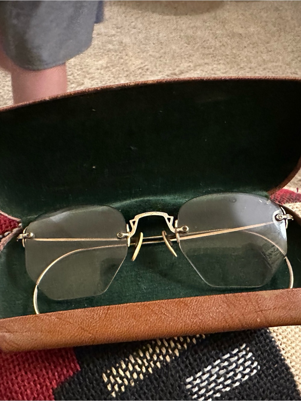 12 karat Gold Filled Gold Glasses - Classic Rimless Design